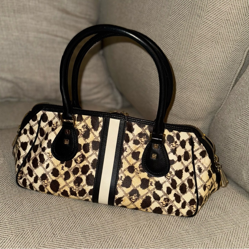 Gwen Stefani LAMB stylish Black and Cream Hand Bag